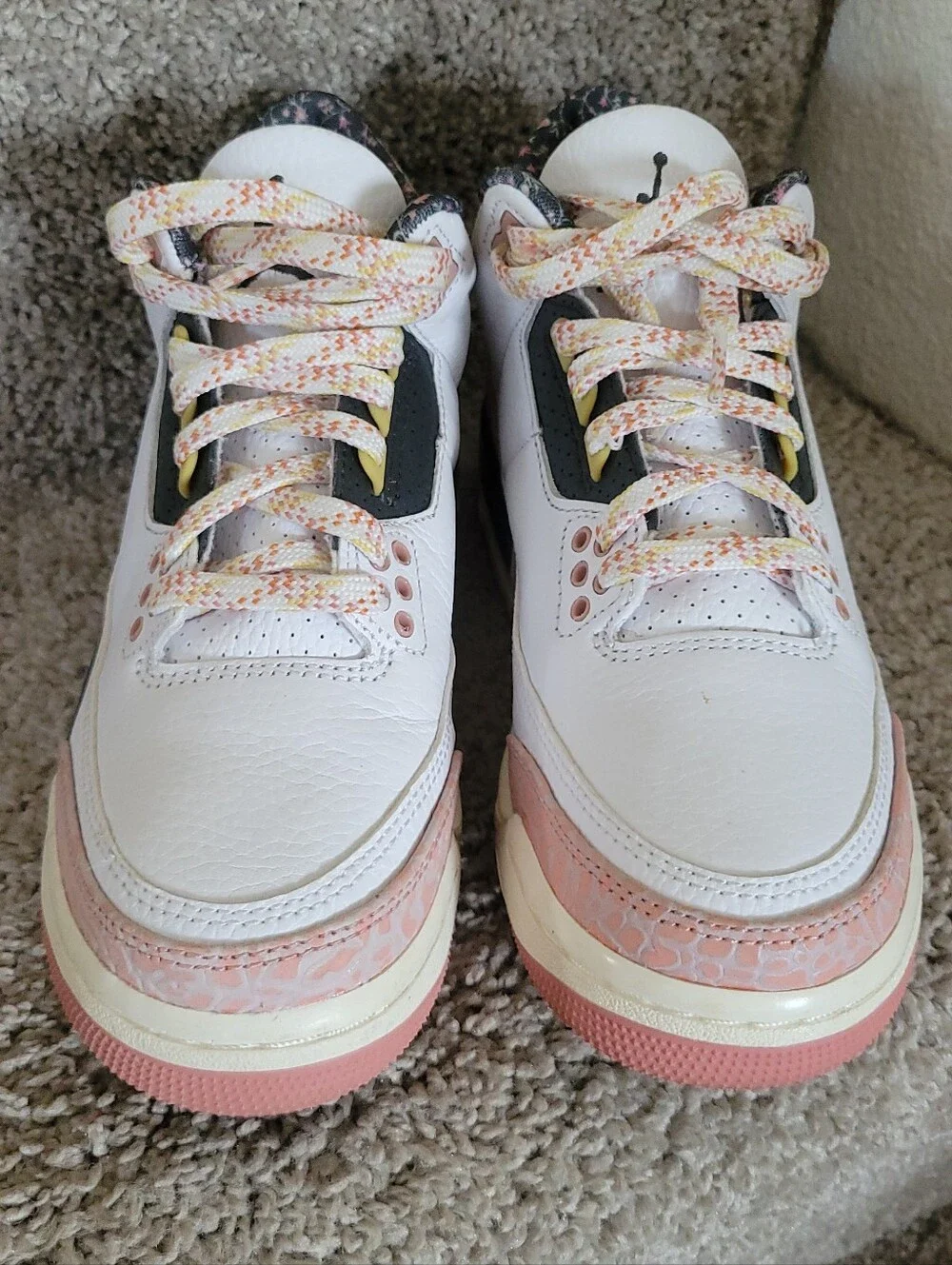 Air Jordan 3 Retro GS 'Vintage Floral' sneaker  Size 5Y